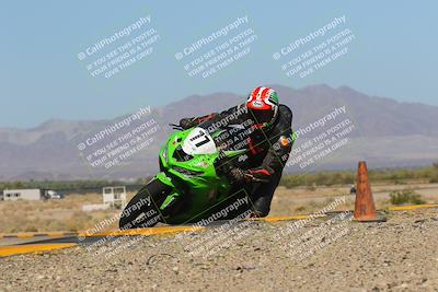 media/Oct-08-2022-SoCal Trackdays (Sat) [[1fc3beec89]]/Turn 9 Inside (10am)/